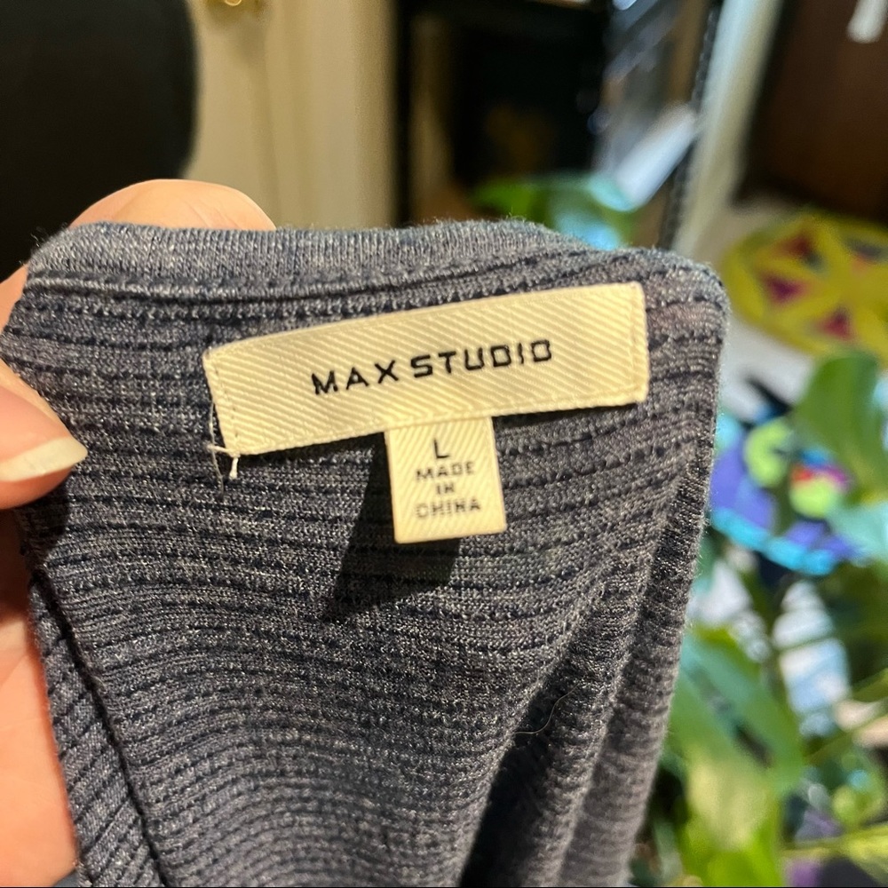 Max Studio Top - Picture 5 of 7
